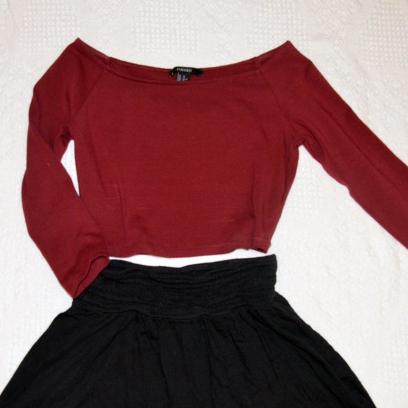 3/$15 🌺Forever 21 Red Crop Top - Picture 6 of 13